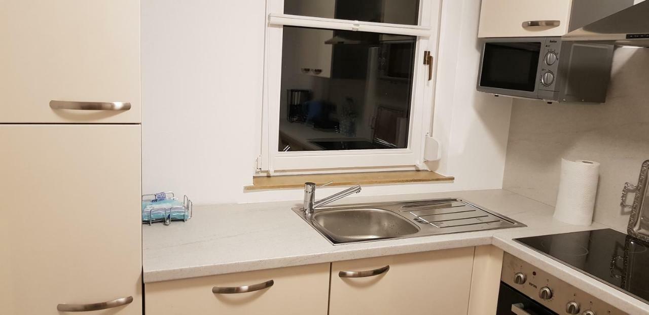 Outletcity Ferienwohnung Apartment 2 เมทซิงเงน ภายนอก รูปภาพ