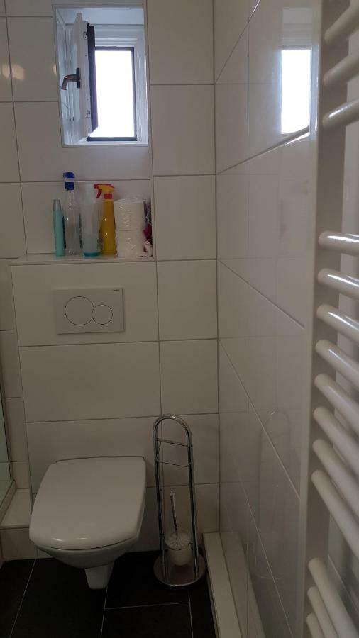 Outletcity Ferienwohnung Apartment 2 เมทซิงเงน ภายนอก รูปภาพ
