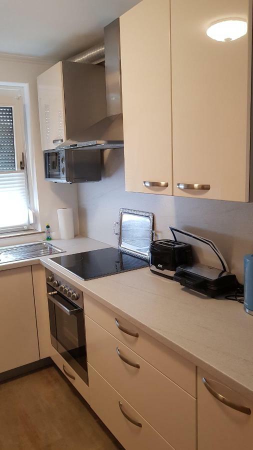 Outletcity Ferienwohnung Apartment 2 เมทซิงเงน ภายนอก รูปภาพ